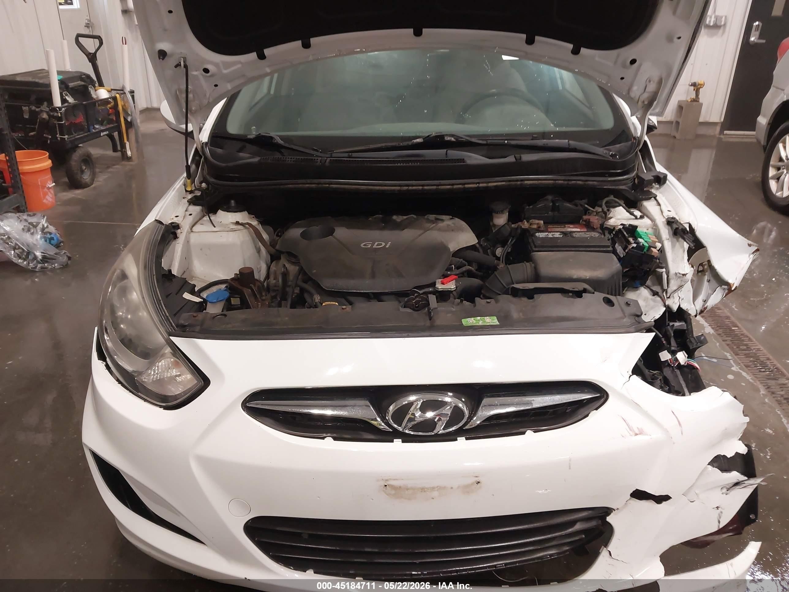 2013 Hyundai Accent Gs White vin: KMHCT5AE0DU102713