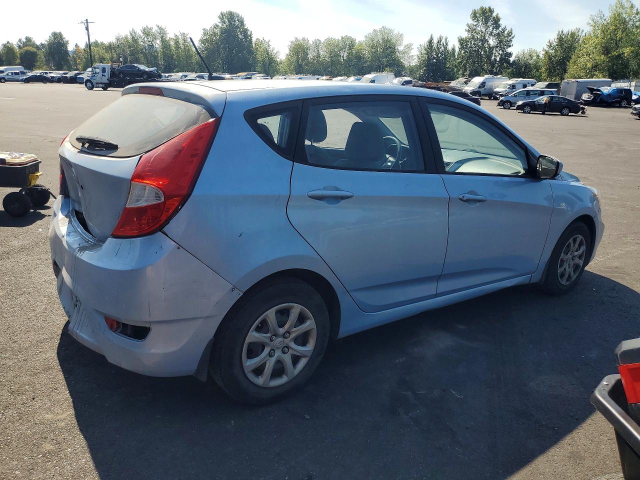 2014 Hyundai Accent Gs Blue vin: KMHCT5AE0EU168440
