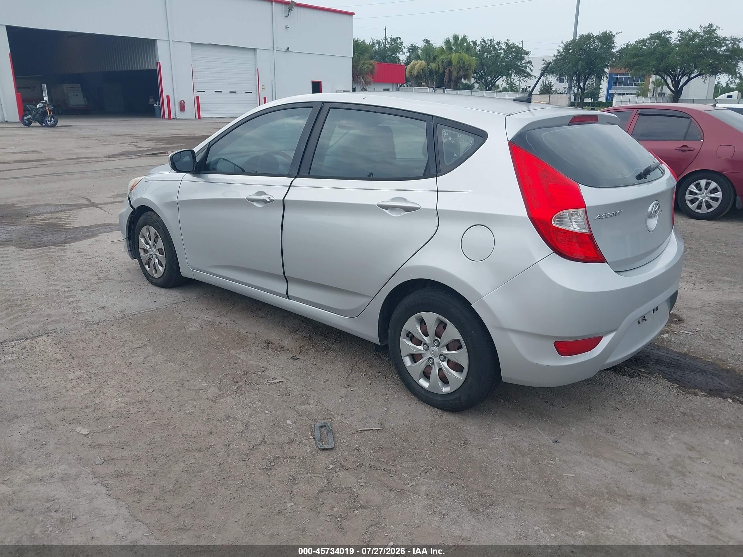 2015 Hyundai Accent Gs Silver vin: KMHCT5AE0FU230517