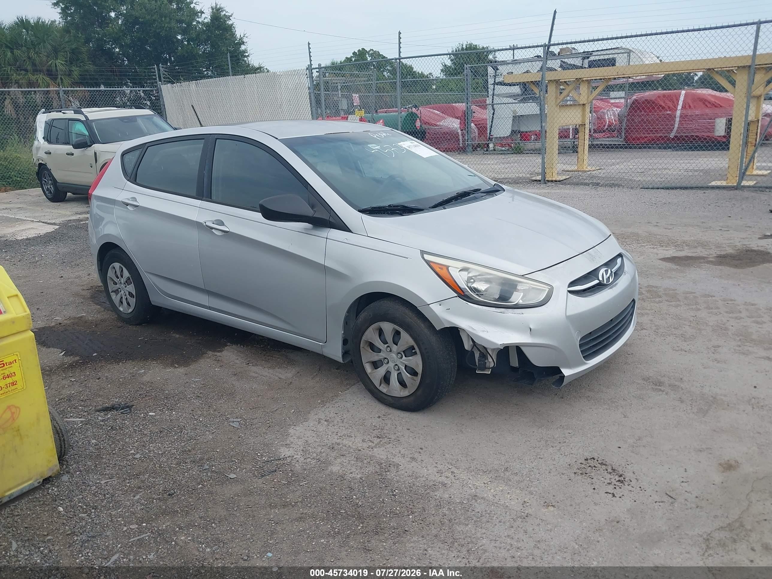 2015 Hyundai Accent Gs Silver vin: KMHCT5AE0FU230517