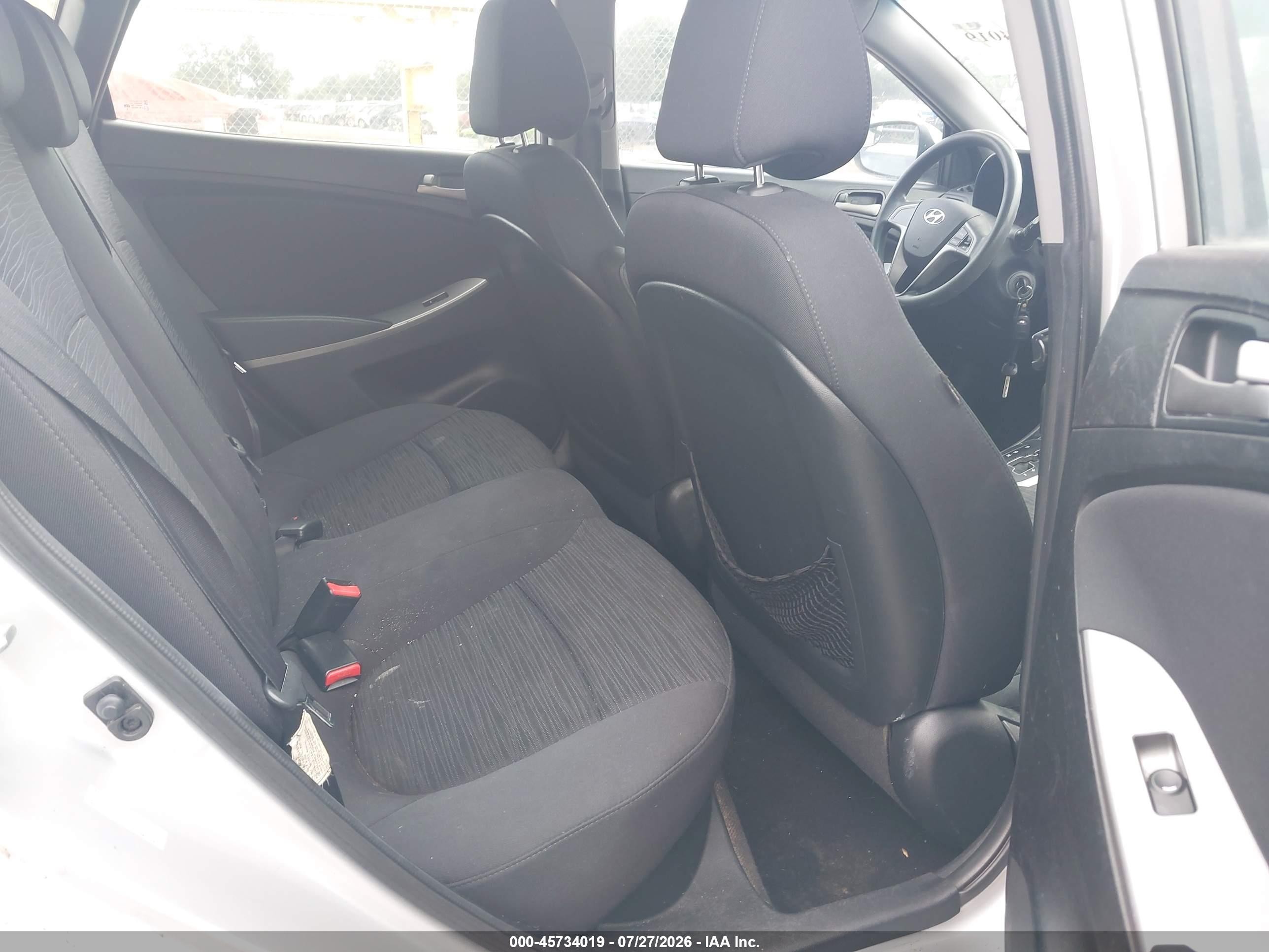 2015 Hyundai Accent Gs Silver vin: KMHCT5AE0FU230517