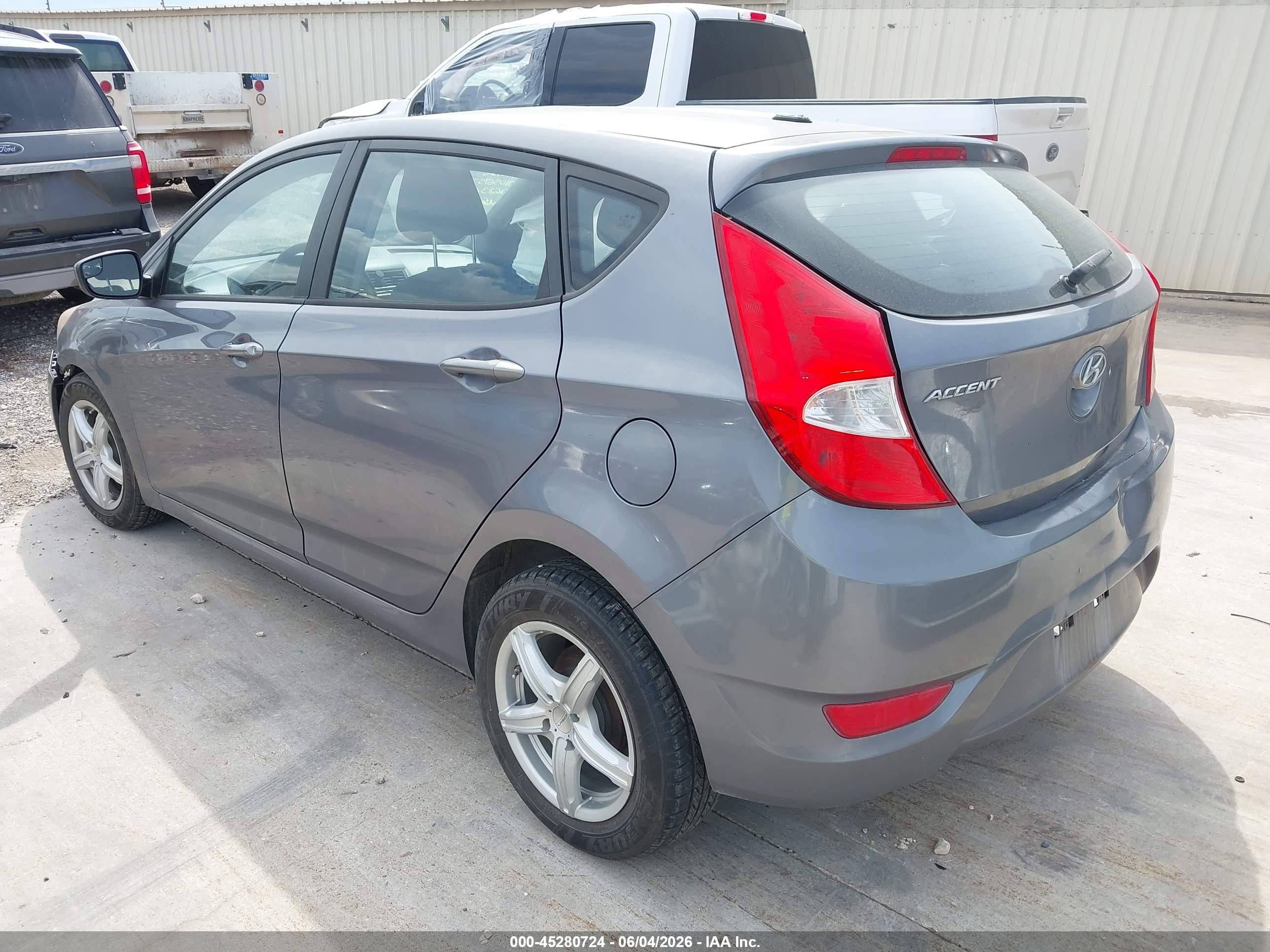 2016 Hyundai Accent Se Gray vin: KMHCT5AE0GU268363