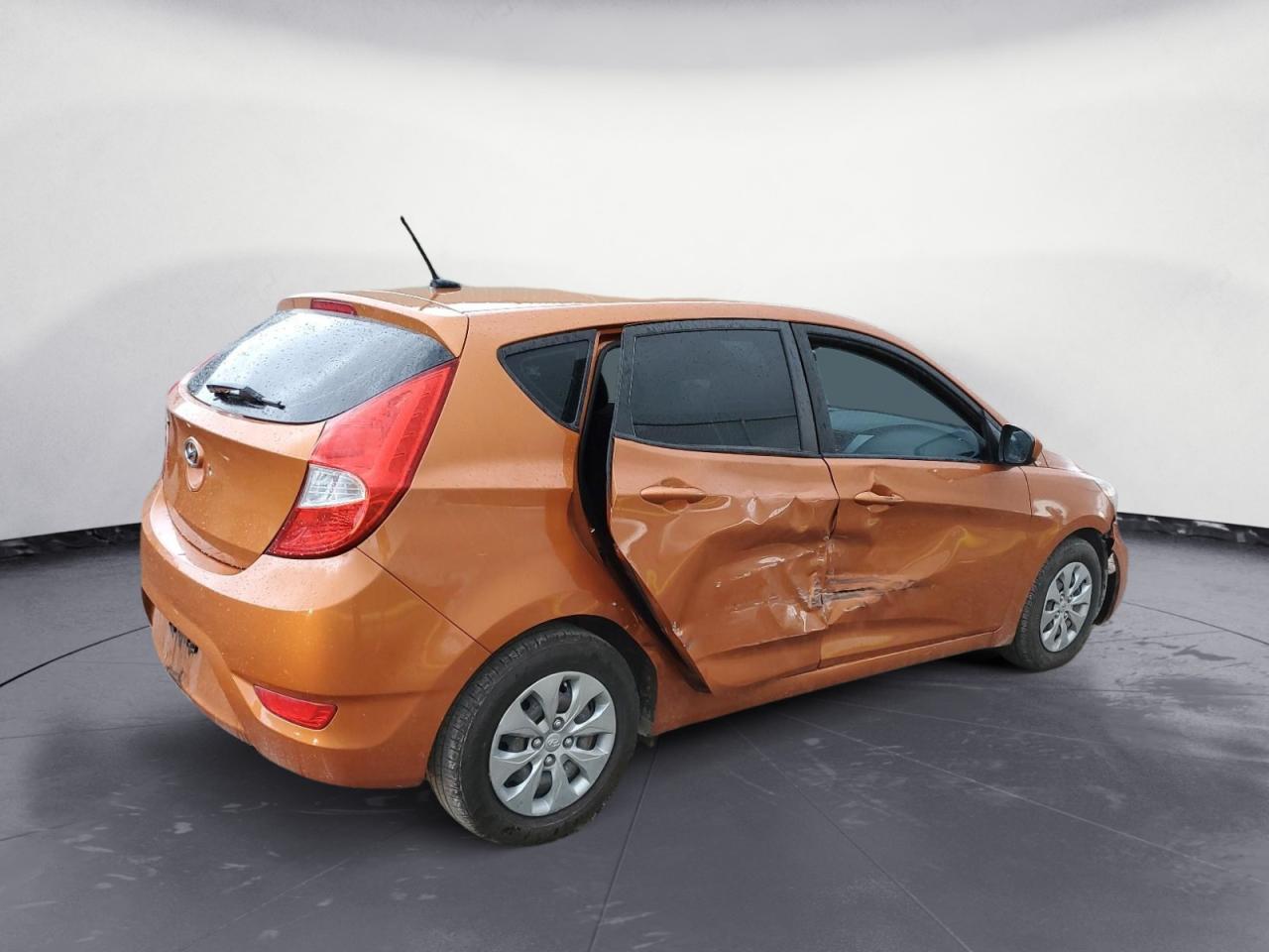 2017 Hyundai Accent Se Оранжевый vin: KMHCT5AE0HU305025