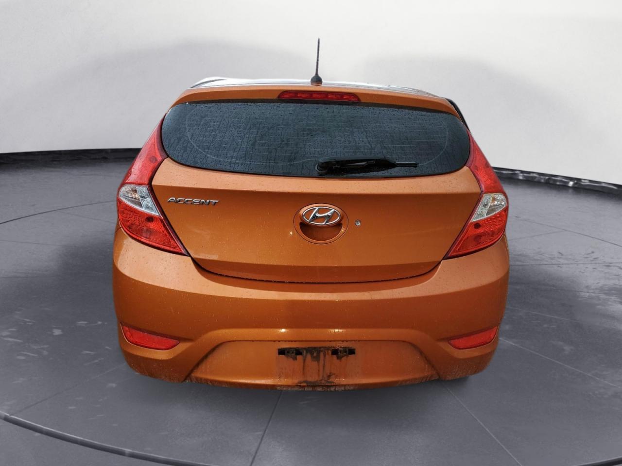 2017 Hyundai Accent Se Оранжевый vin: KMHCT5AE0HU305025