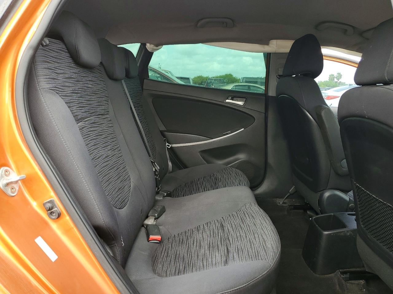 2017 Hyundai Accent Se Оранжевый vin: KMHCT5AE0HU305025
