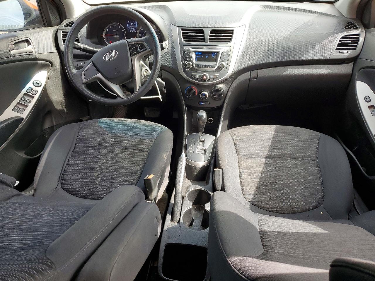 2017 Hyundai Accent Se Оранжевый vin: KMHCT5AE0HU305025
