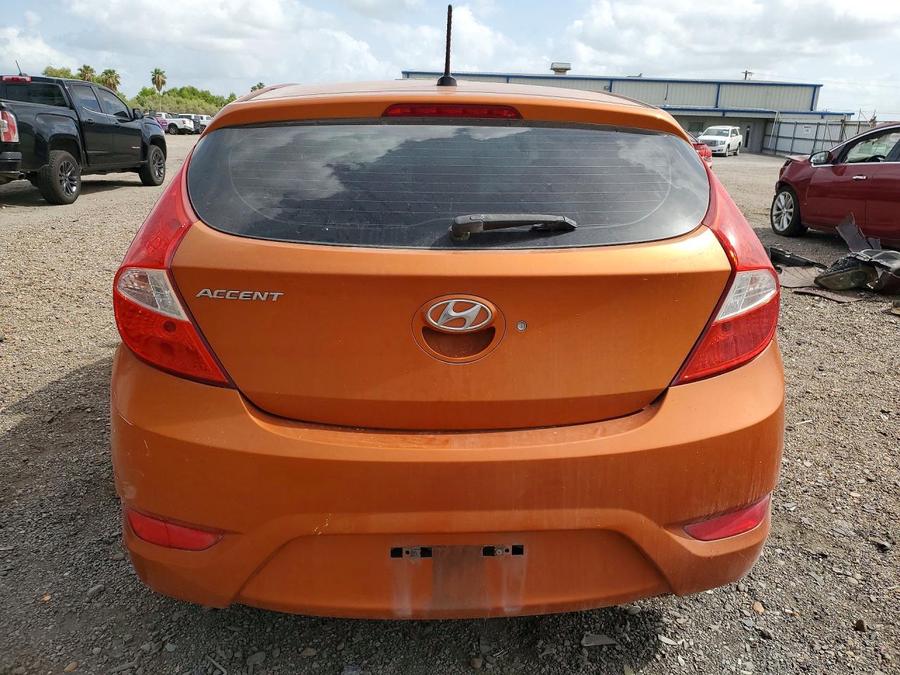2017 Hyundai Accent Se Оранжевый vin: KMHCT5AE0HU305025