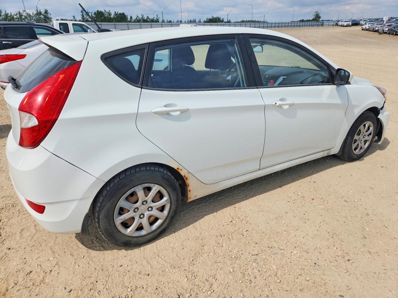 2012 Hyundai Accent Gs White vin: KMHCT5AE1CU014624