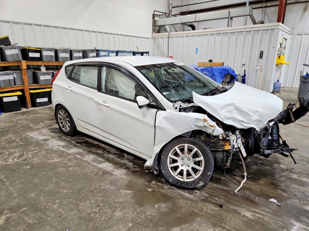 2012 Hyundai Accent Gs White vin: KMHCT5AE1CU044402