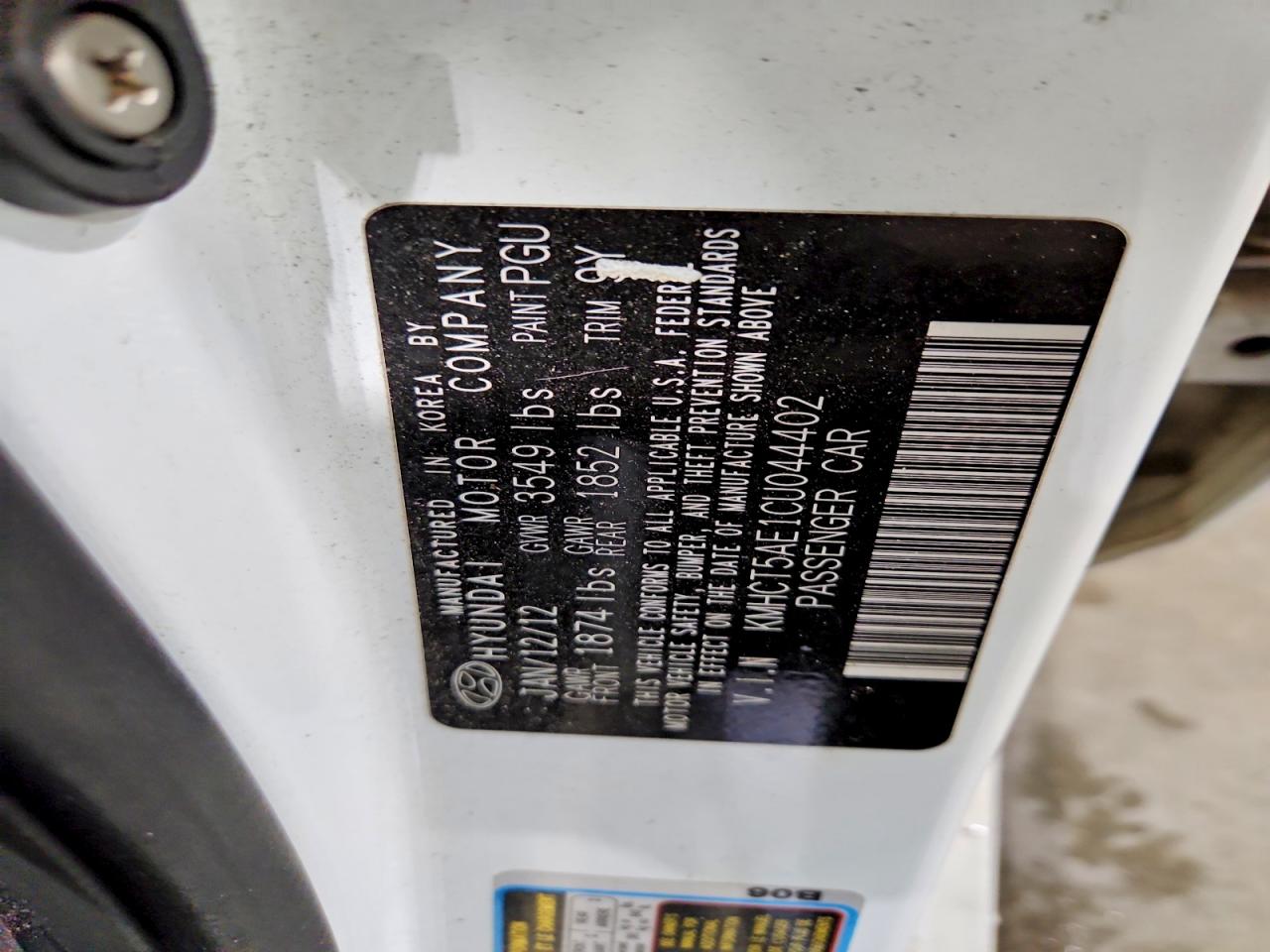 2012 Hyundai Accent Gs White vin: KMHCT5AE1CU044402