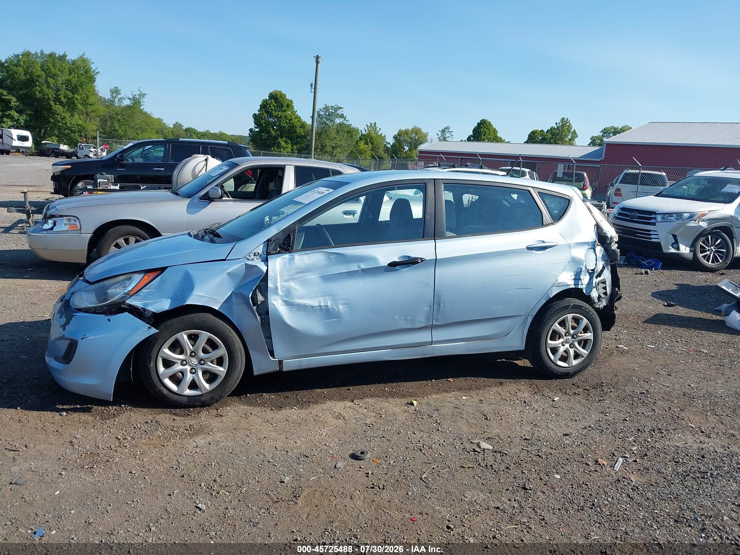 2013 Hyundai Accent Gs Light Blue vin: KMHCT5AE1DU060150