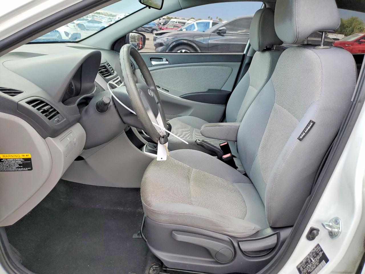 2013 Hyundai Accent Gs Белый vin: KMHCT5AE1DU066787