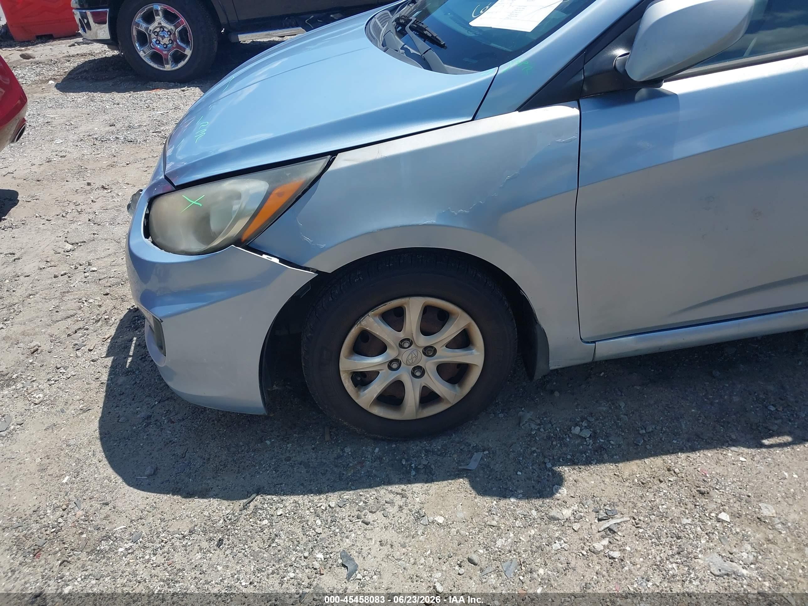 2013 Hyundai Accent Gs Синий vin: KMHCT5AE1DU081127