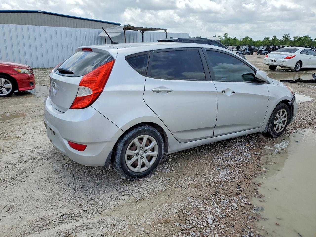 2013 Hyundai Accent Gs Silver vin: KMHCT5AE1DU082181