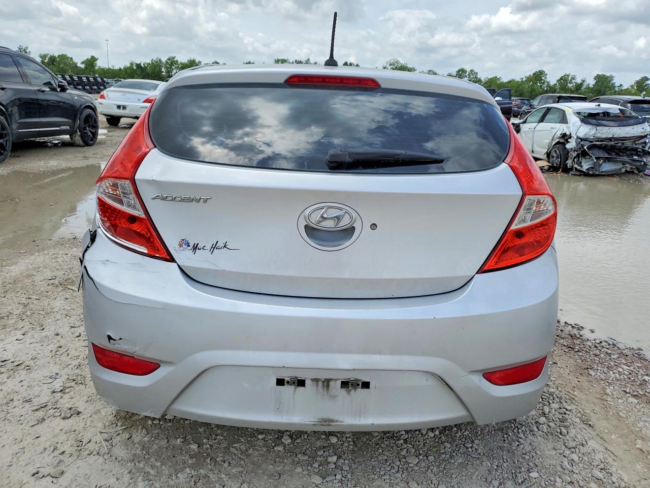 2013 Hyundai Accent Gs Silver vin: KMHCT5AE1DU082181