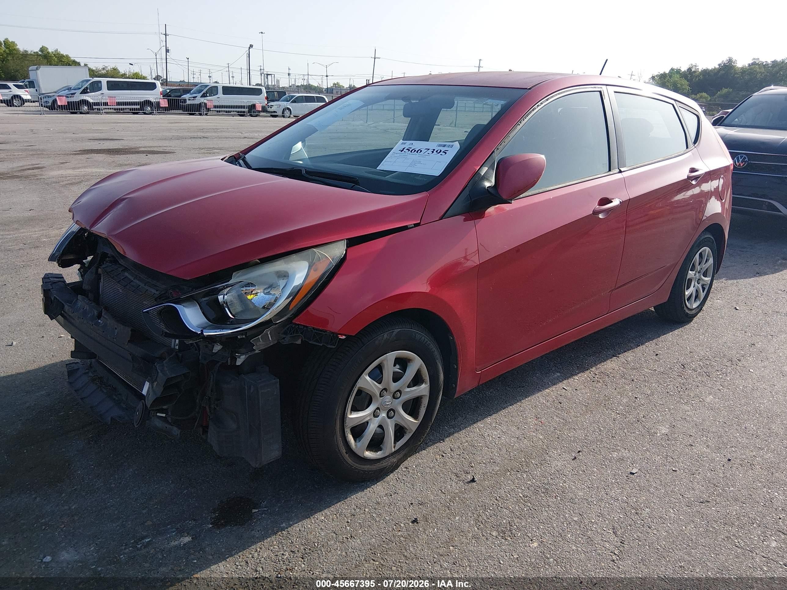 2013 Hyundai Accent Gs Красный vin: KMHCT5AE1DU084710