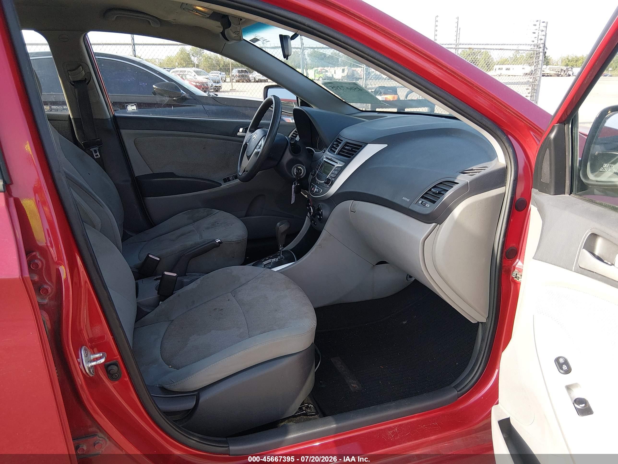2013 Hyundai Accent Gs Красный vin: KMHCT5AE1DU084710
