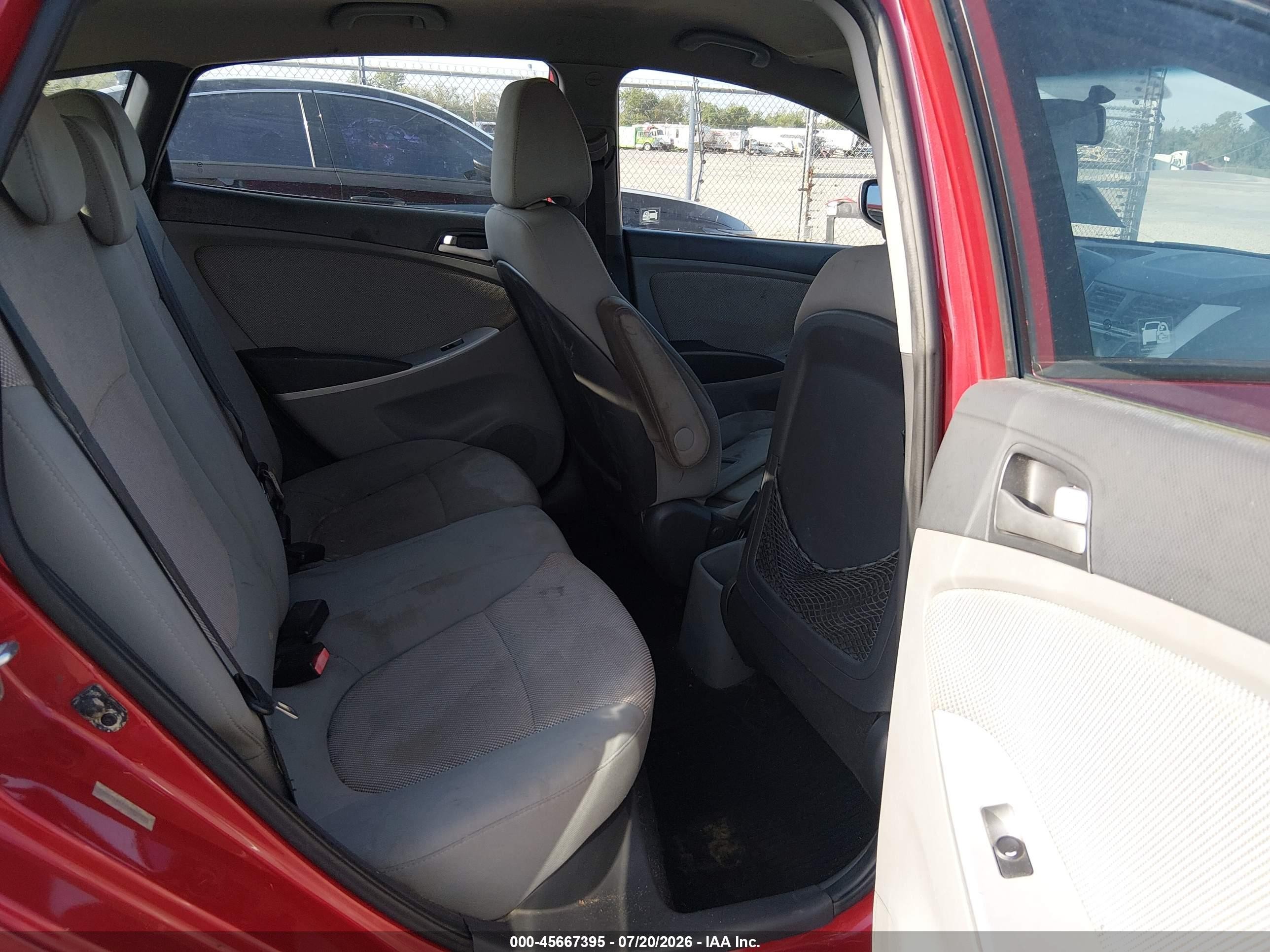 2013 Hyundai Accent Gs Красный vin: KMHCT5AE1DU084710