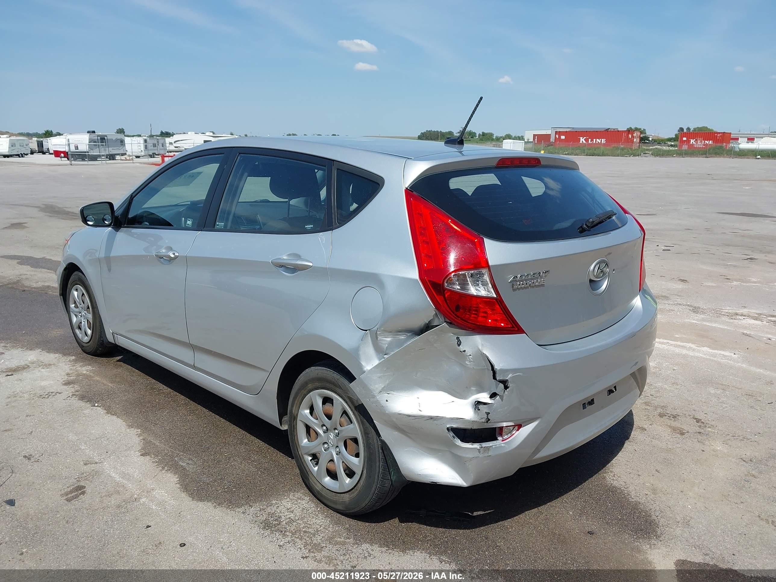 2013 Hyundai Accent Gs Silver vin: KMHCT5AE1DU093164