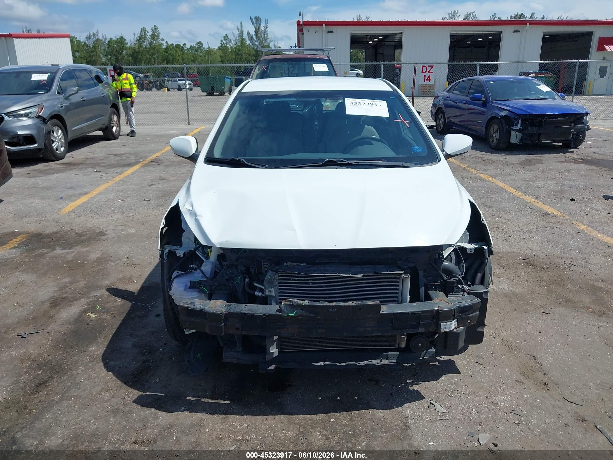 2013 Hyundai Accent Gs White vin: KMHCT5AE1DU127376