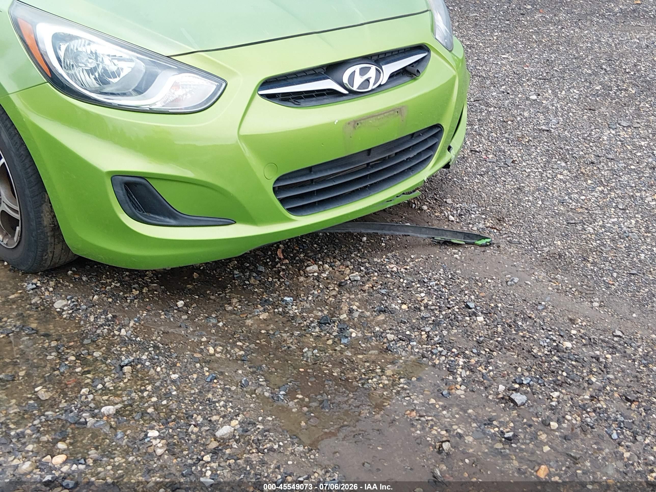 2013 Hyundai Accent Gs Green vin: KMHCT5AE1DU135607