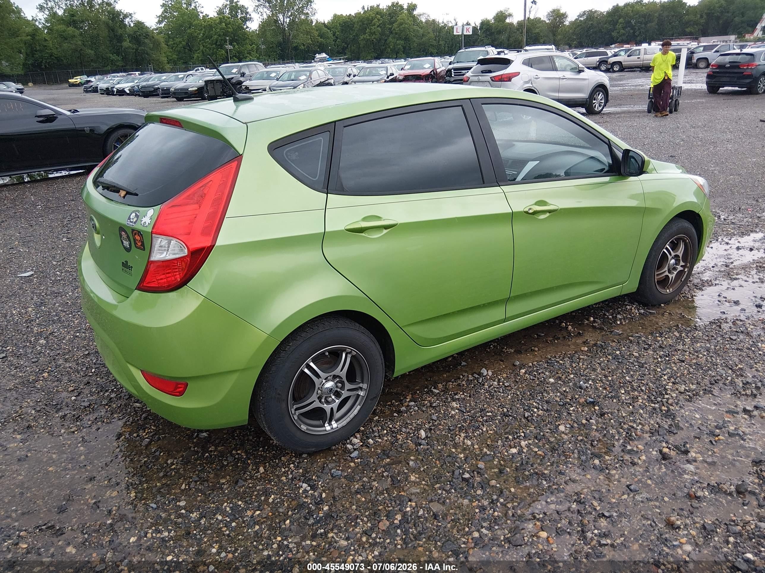 2013 Hyundai Accent Gs Green vin: KMHCT5AE1DU135607