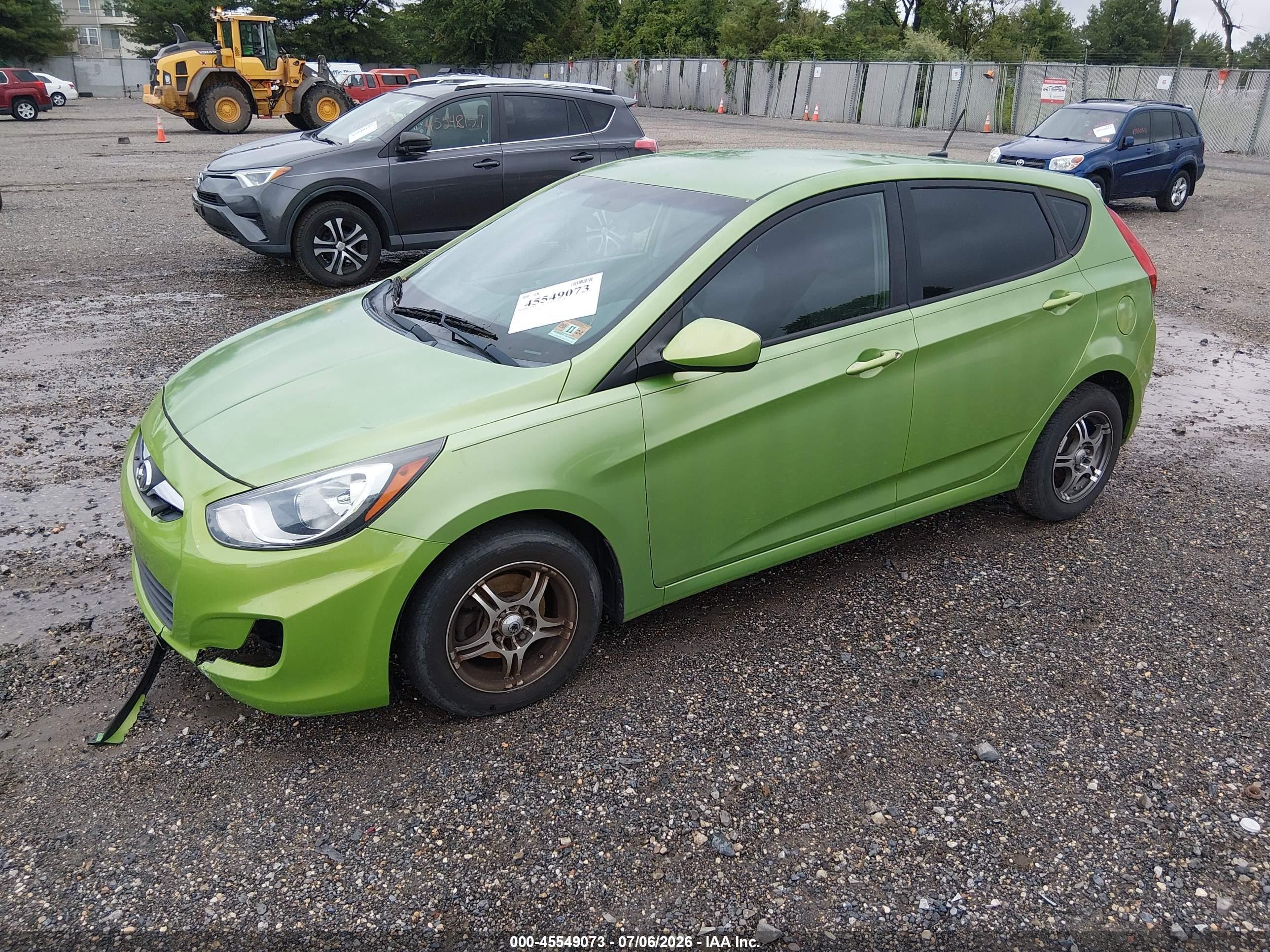 2013 Hyundai Accent Gs Green vin: KMHCT5AE1DU135607