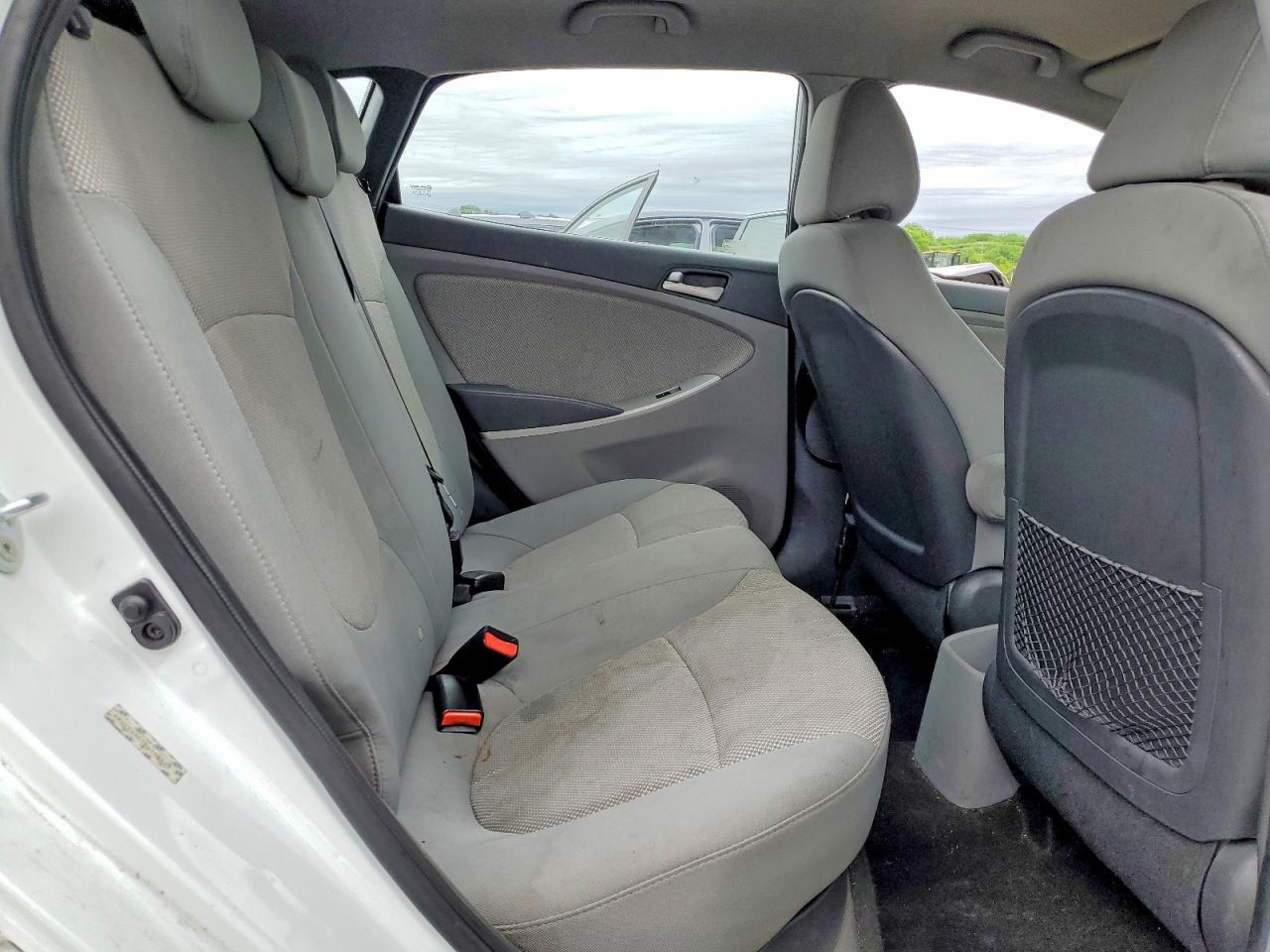2014 Hyundai Accent Gs White vin: KMHCT5AE1EU146835