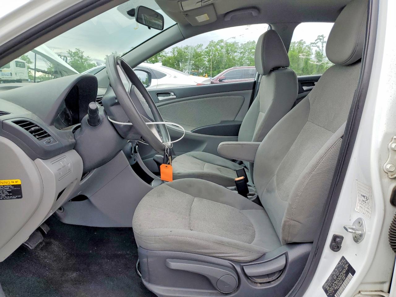 2014 Hyundai Accent Gs White vin: KMHCT5AE1EU146835