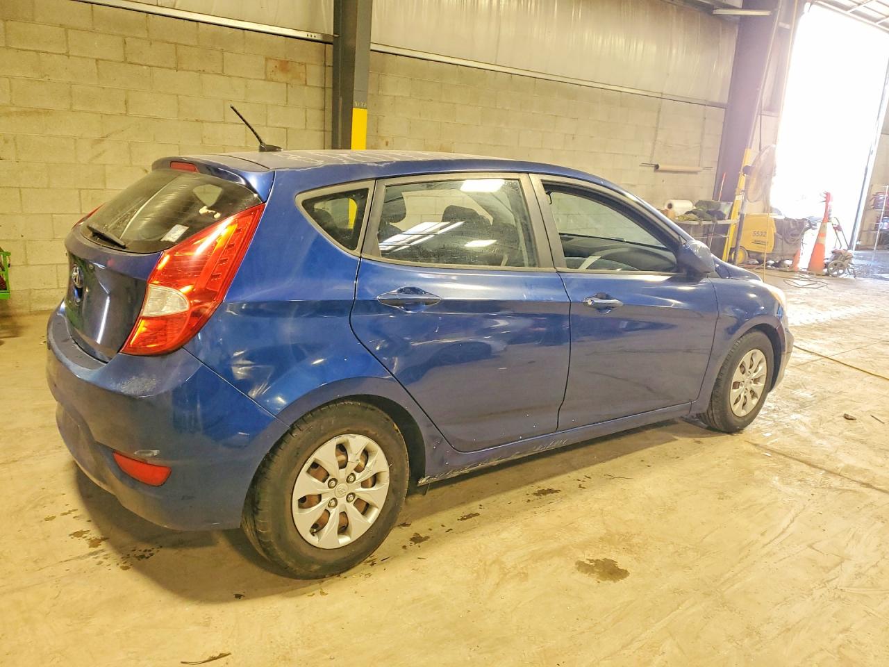 2015 Hyundai Accent Gs Blue vin: KMHCT5AE1FU204251