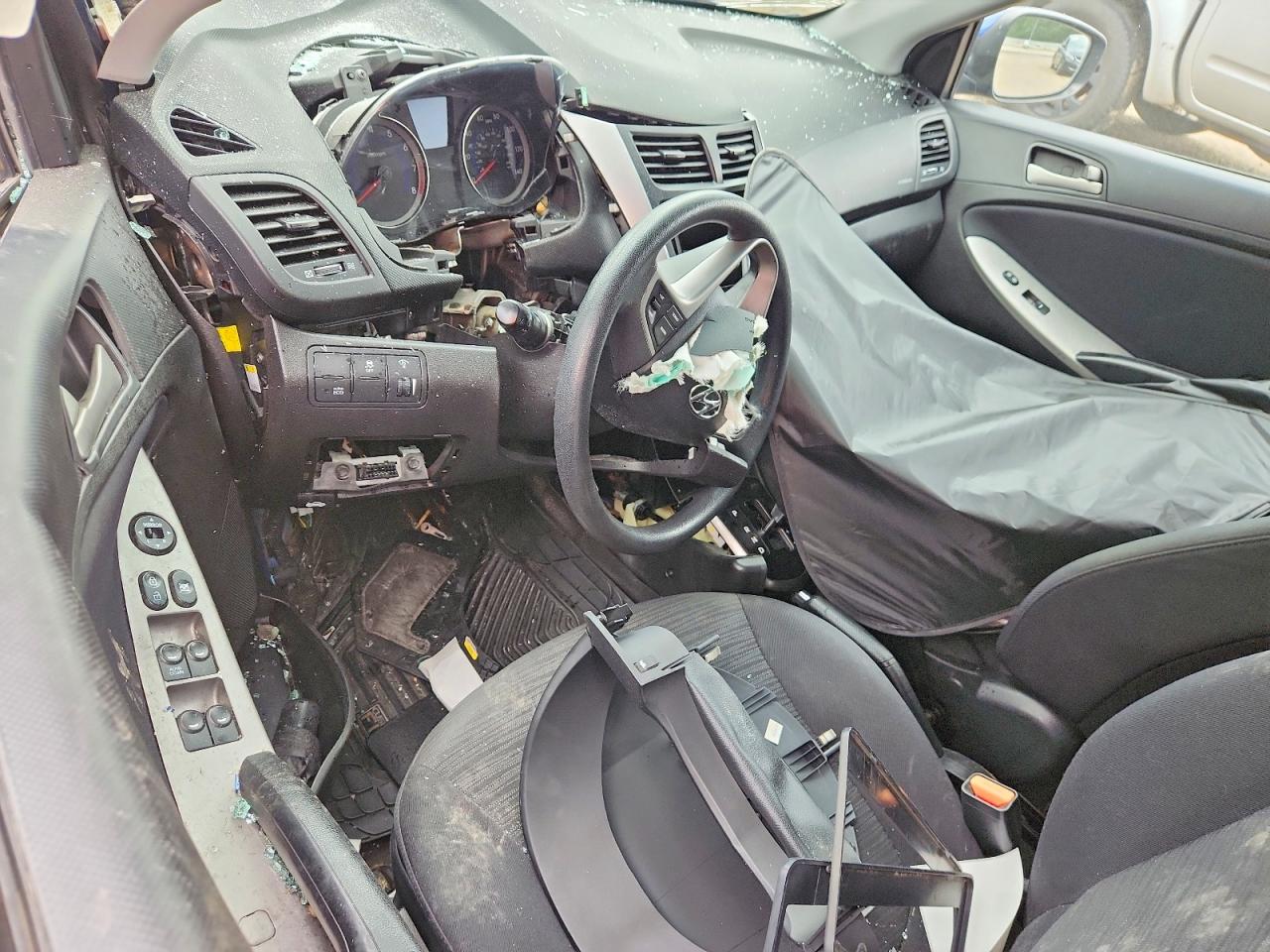 2017 Hyundai Accent Se Синий vin: KMHCT5AE1HU307804