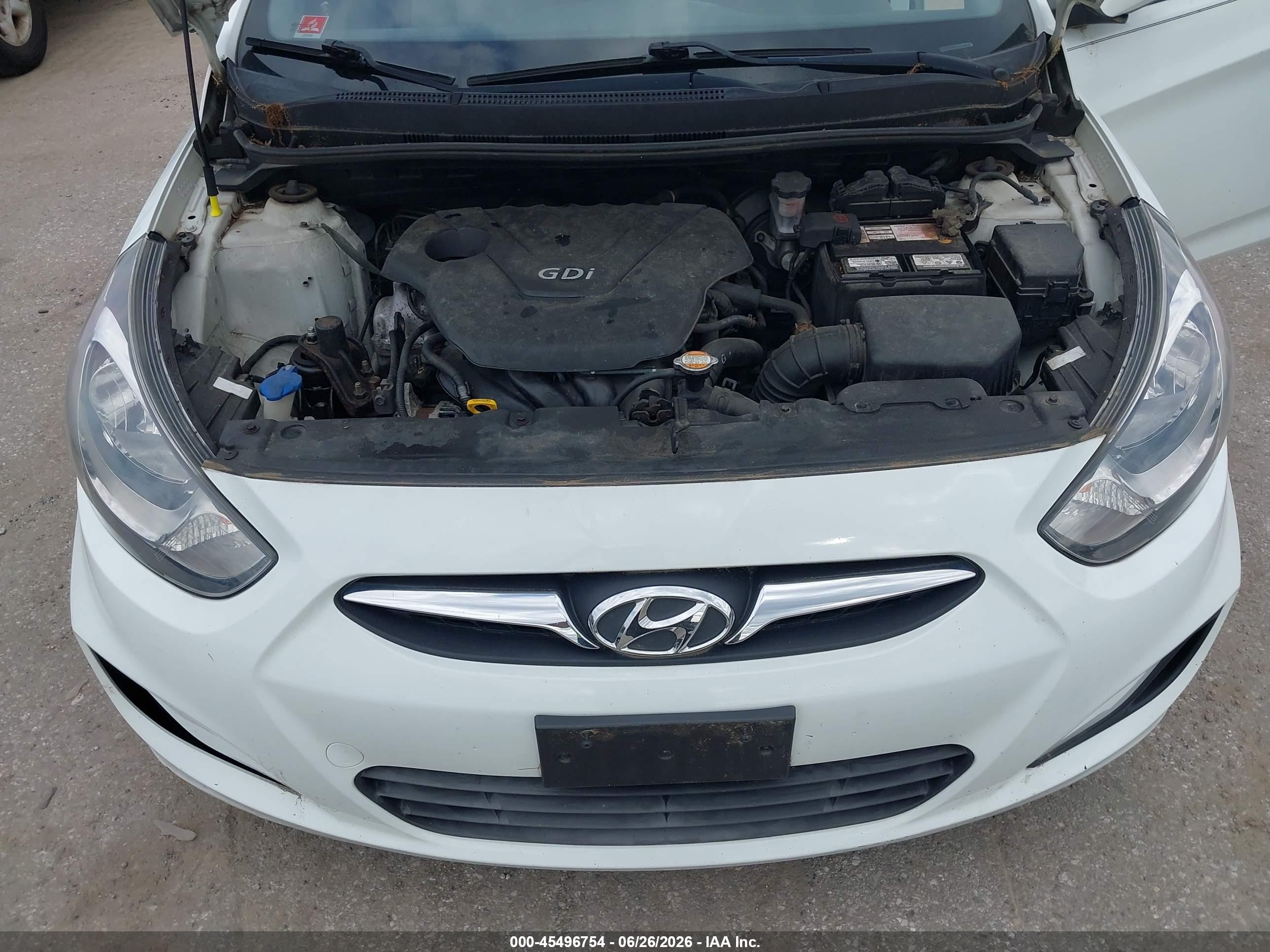 2012 Hyundai Accent Gs White vin: KMHCT5AE2CU007925