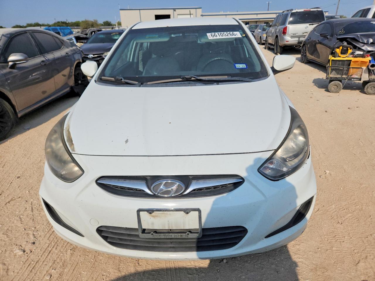 2012 Hyundai Accent Gs Белый vin: KMHCT5AE2CU025485