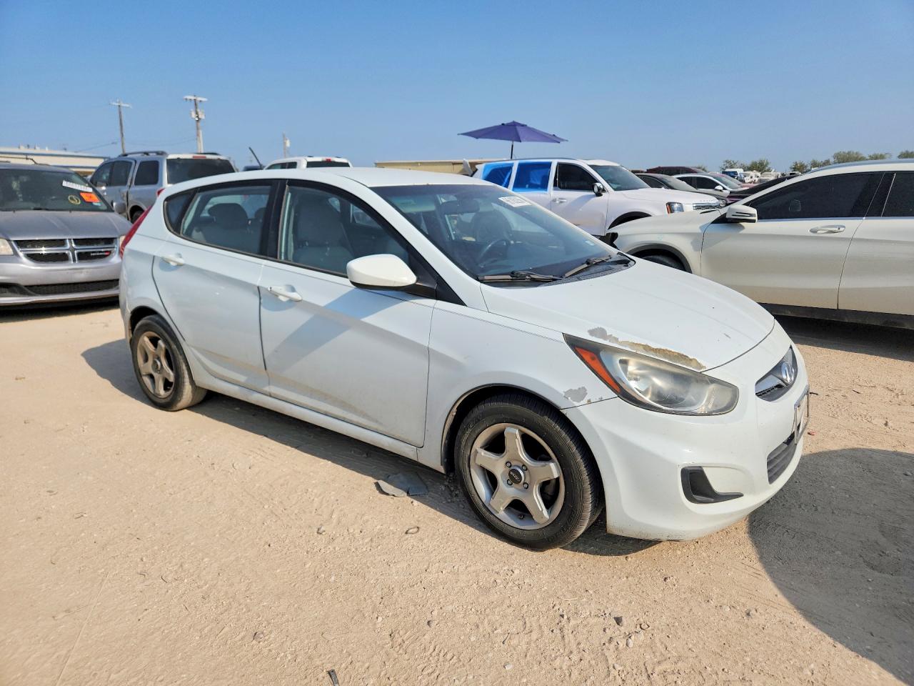2012 Hyundai Accent Gs Белый vin: KMHCT5AE2CU025485
