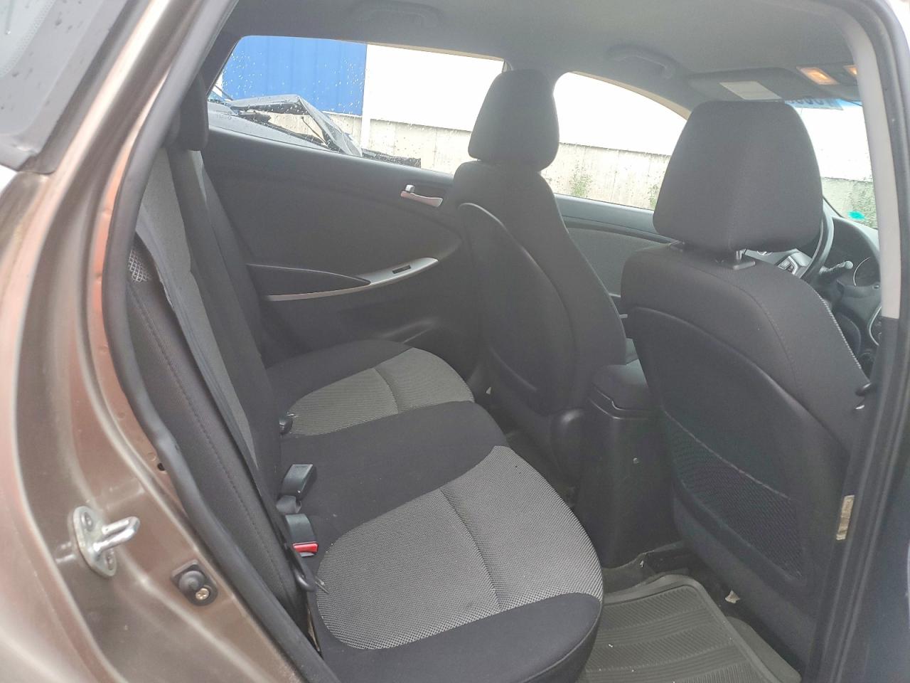 2012 Hyundai Accent Gs Gold vin: KMHCT5AE2CU032193