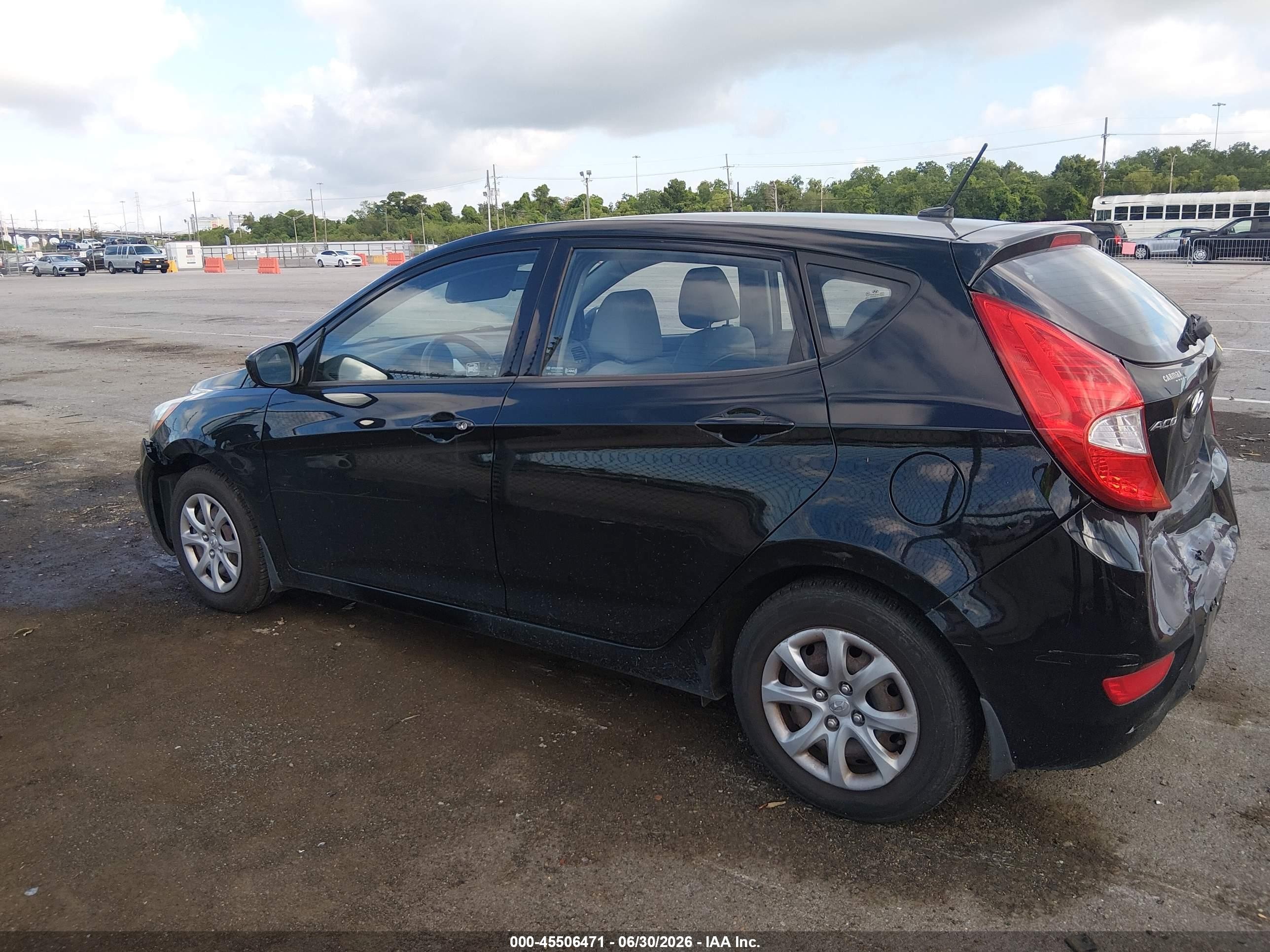 2012 Hyundai Accent Gs Black vin: KMHCT5AE2CU033831