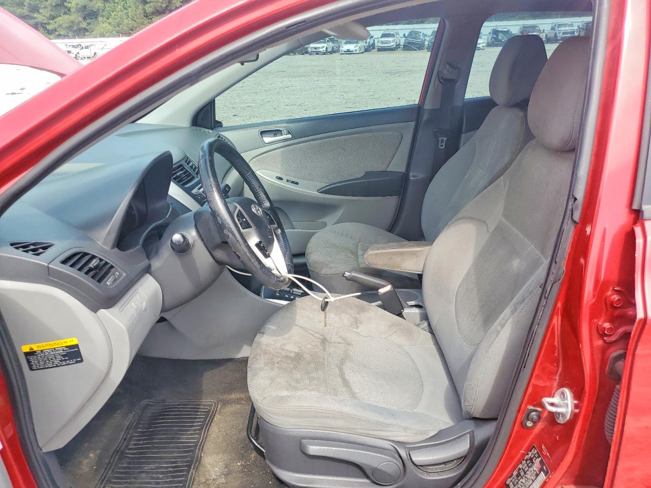 2012 Hyundai Accent Gls Red vin: KMHCT5AE2CU045526