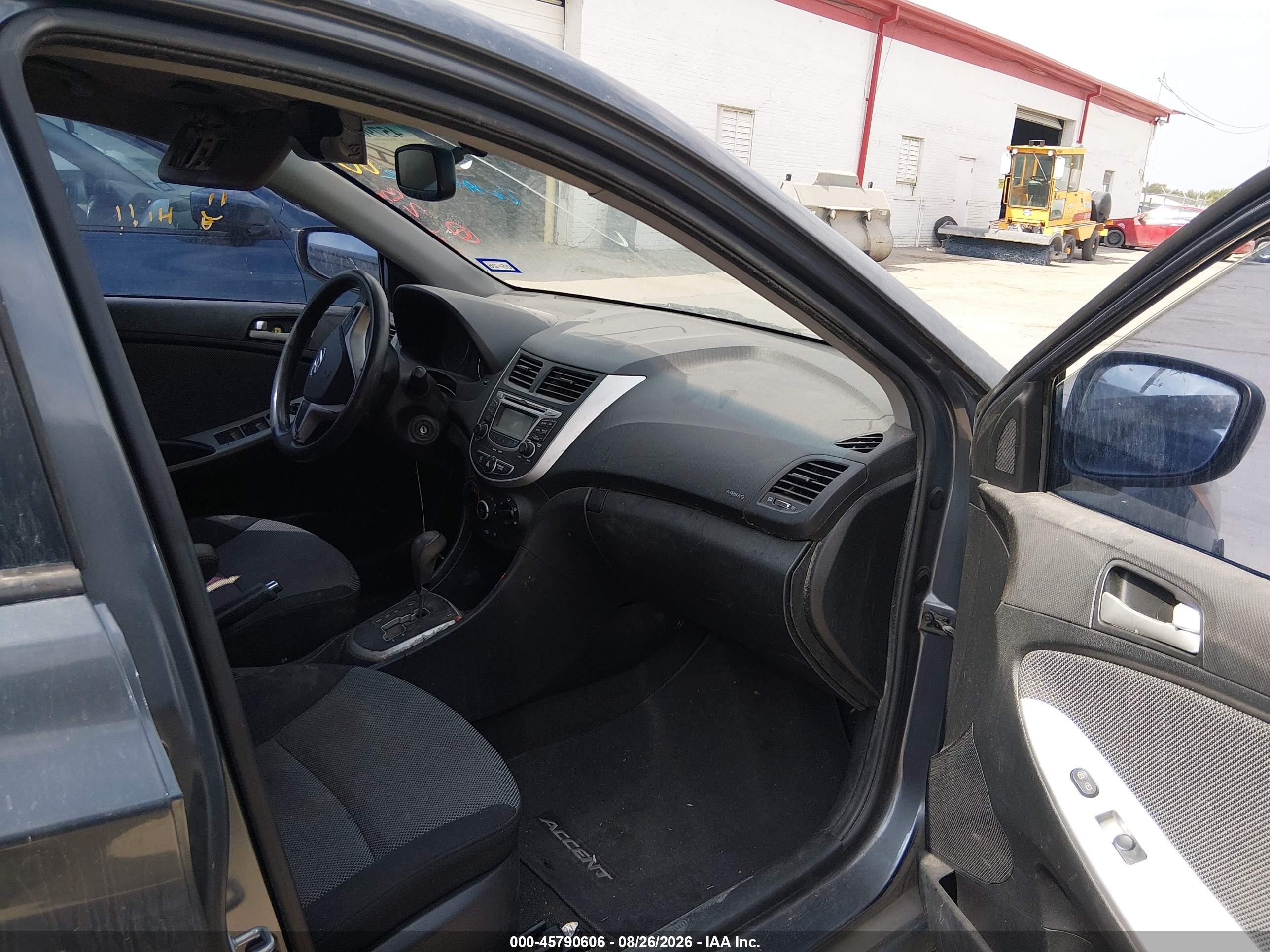 2012 Hyundai Accent Gs Gray vin: KMHCT5AE2CU059040