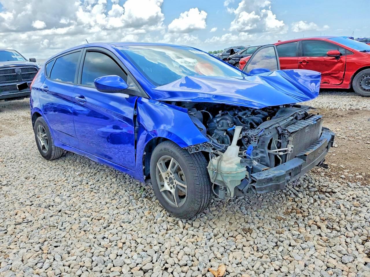2013 Hyundai Accent Gs Blue vin: KMHCT5AE2DU118878