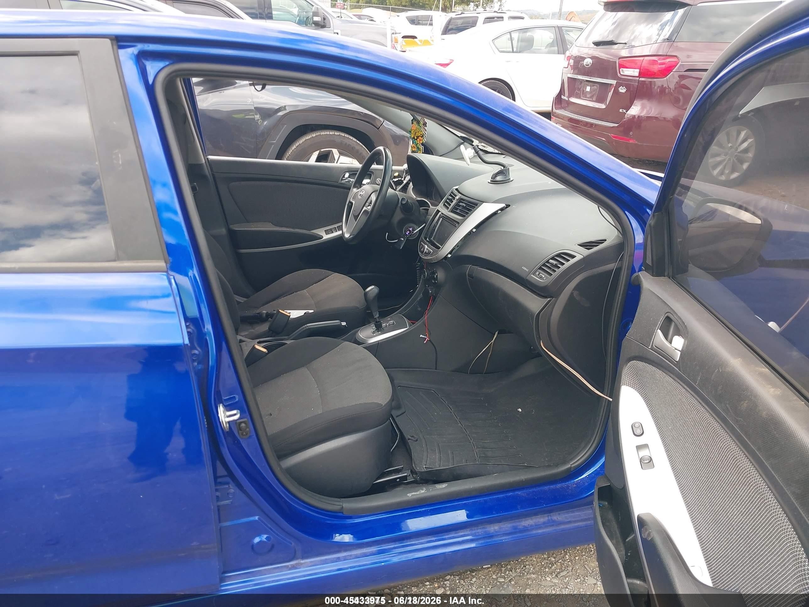 2014 Hyundai Accent Gs Blue vin: KMHCT5AE2EU182792