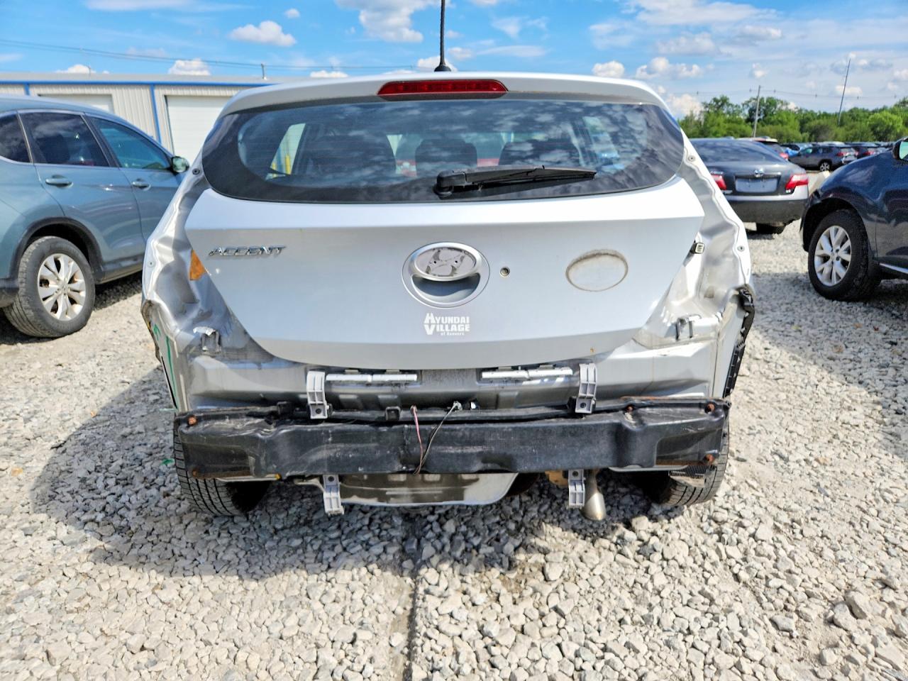 2014 Hyundai Accent Gs Silver vin: KMHCT5AE2EU189712