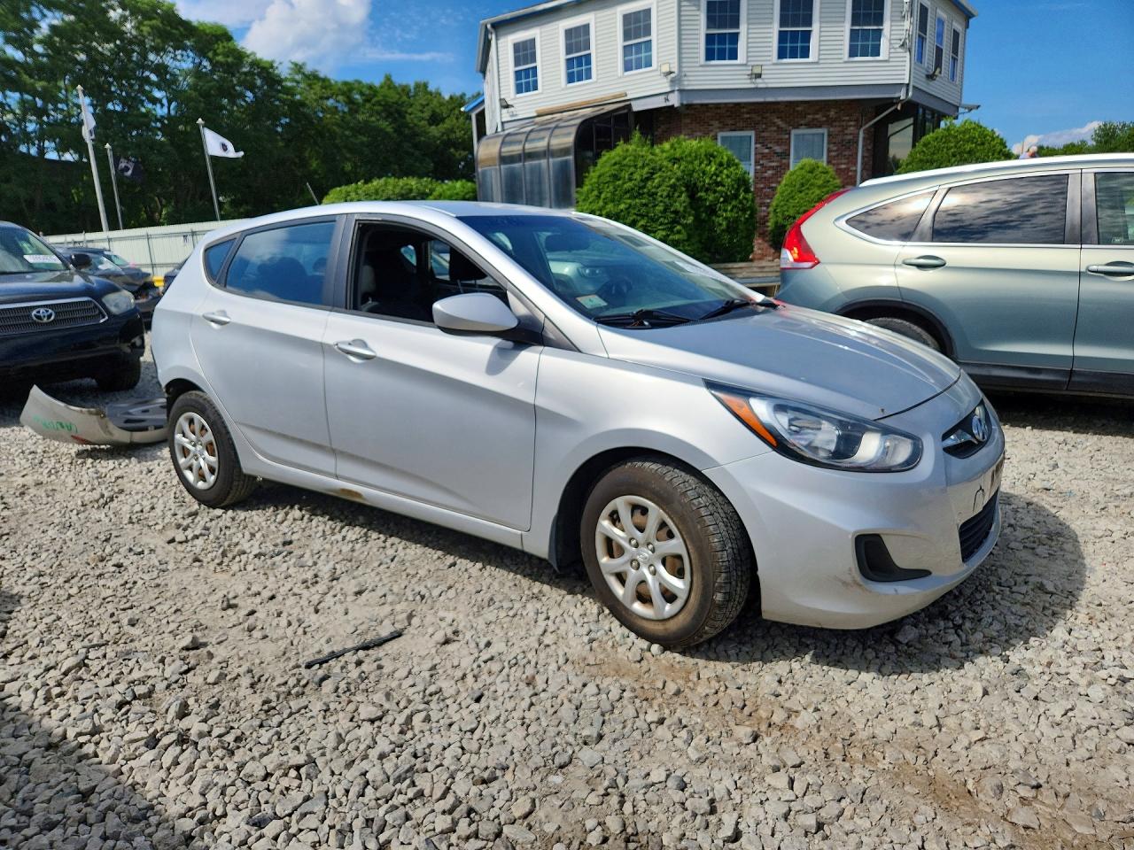 2014 Hyundai Accent Gs Silver vin: KMHCT5AE2EU189712