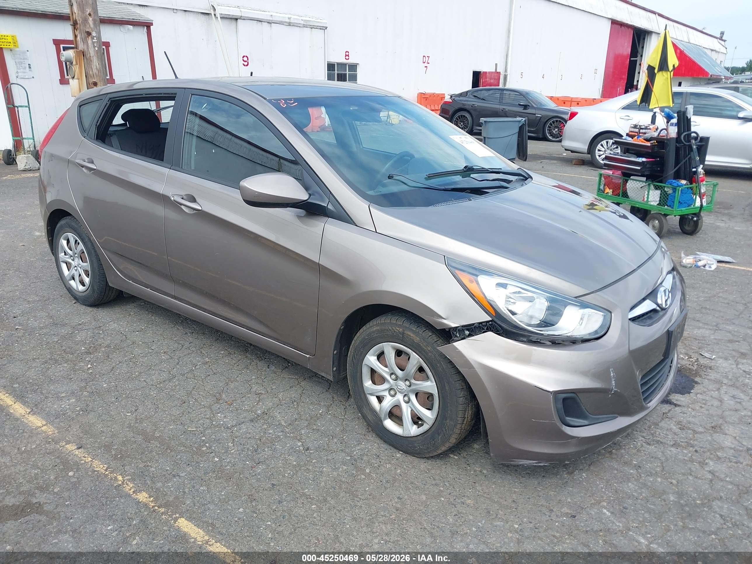 2014 Hyundai Accent Gs Gray vin: KMHCT5AE2EU189872