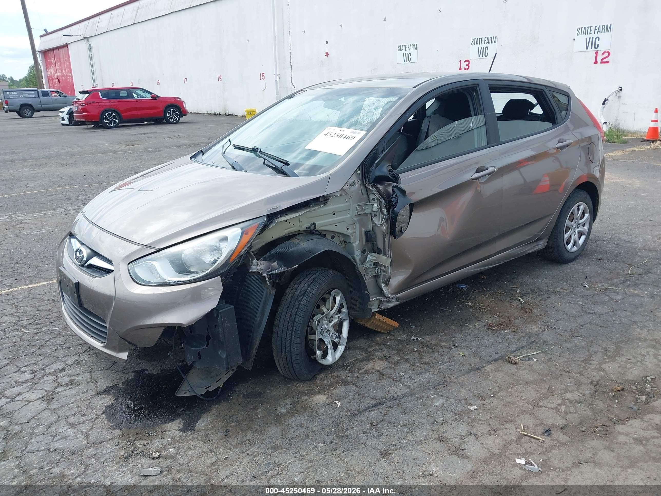 2014 Hyundai Accent Gs Gray vin: KMHCT5AE2EU189872