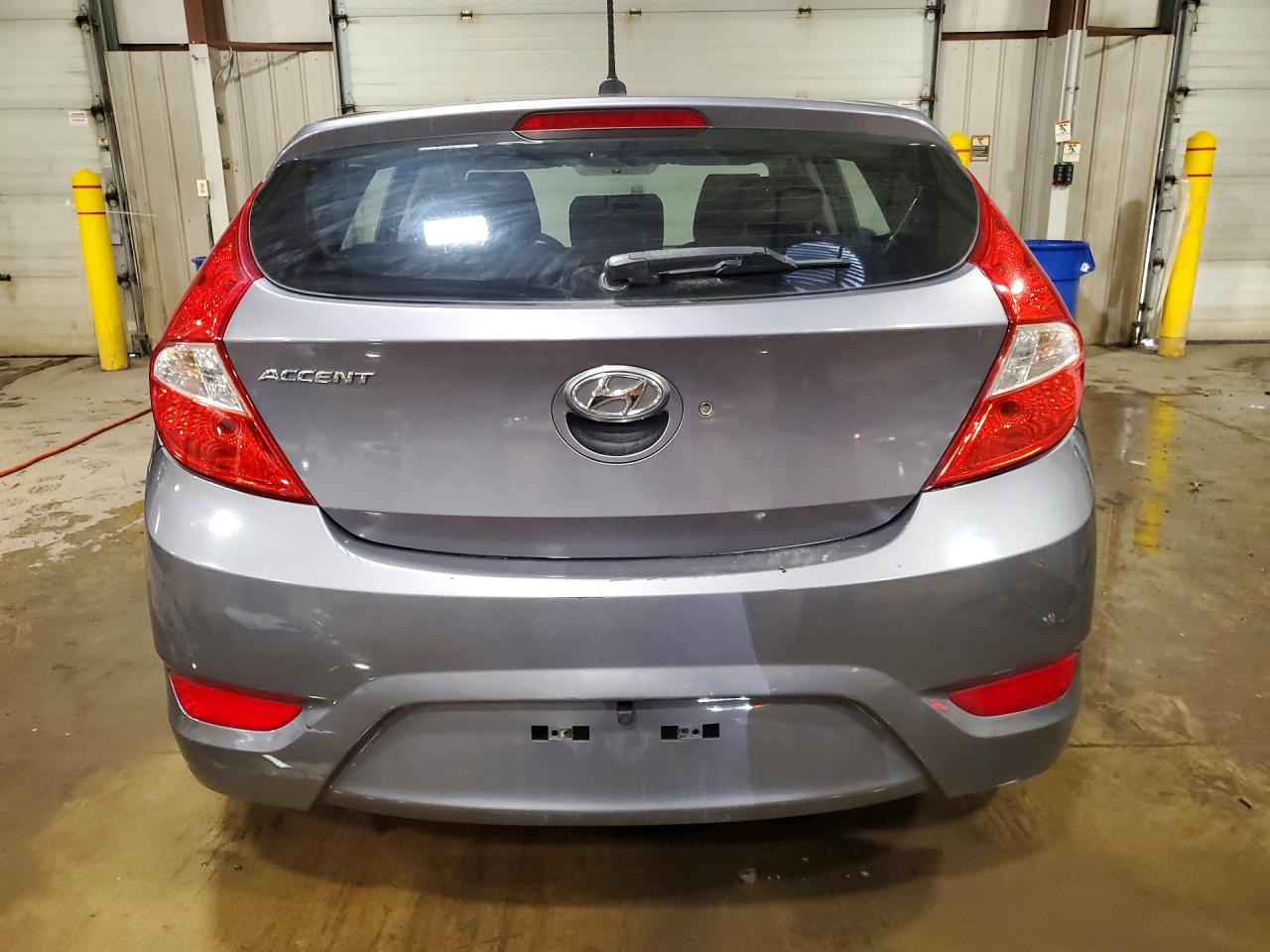 2015 Hyundai Accent Gs Серый vin: KMHCT5AE2FU199187