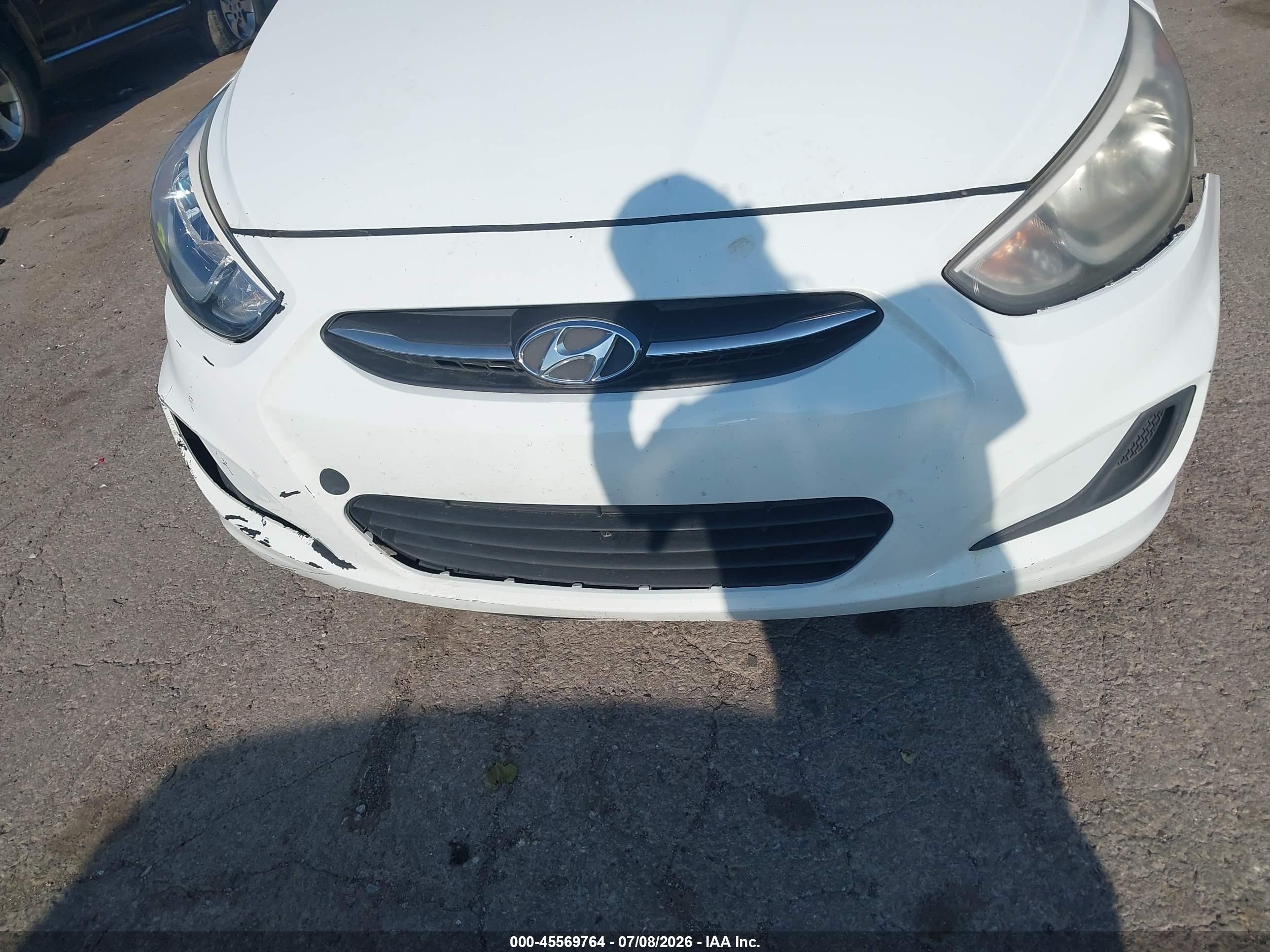 2015 Hyundai Accent Gs White vin: KMHCT5AE2FU212021