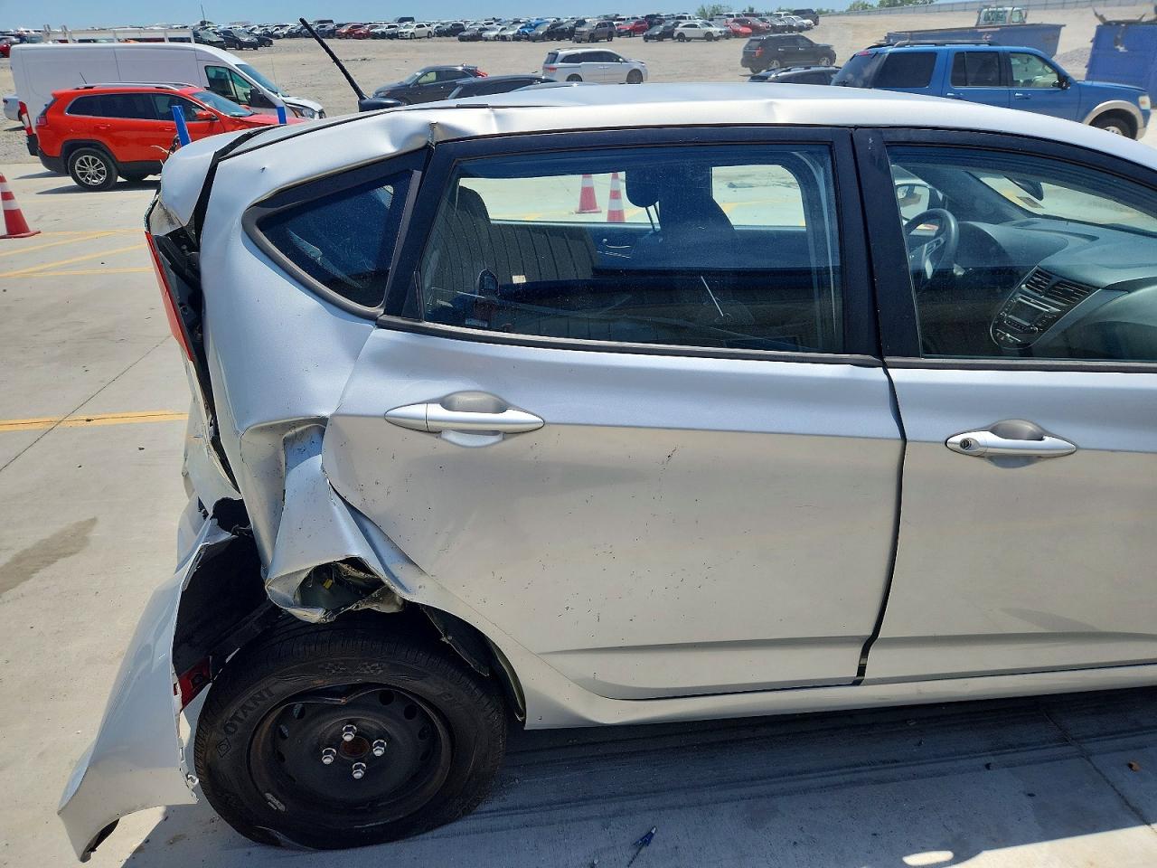 2015 Hyundai Accent Gs Silver vin: KMHCT5AE2FU213346