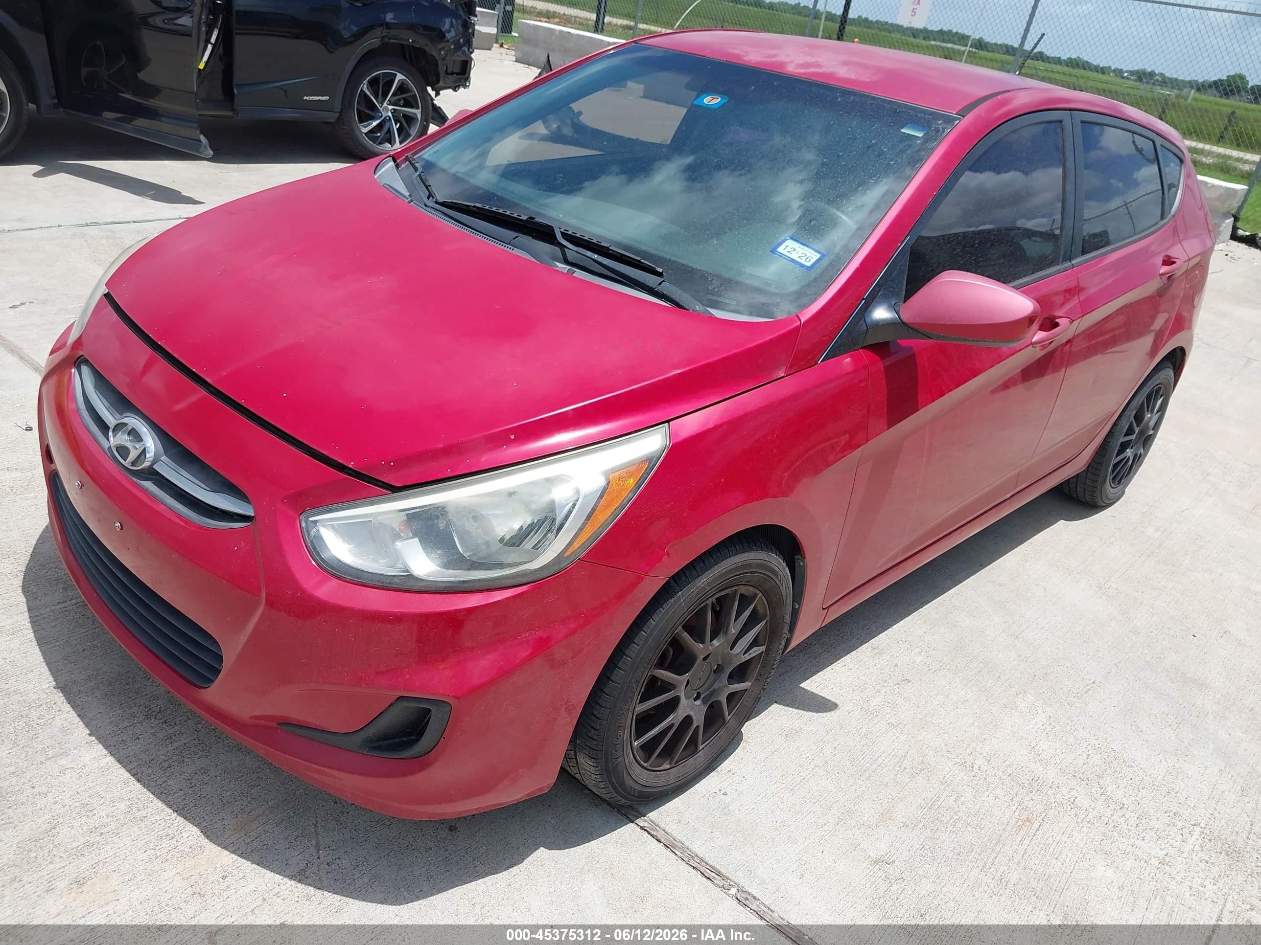 2015 Hyundai Accent Gs Красный vin: KMHCT5AE2FU213654