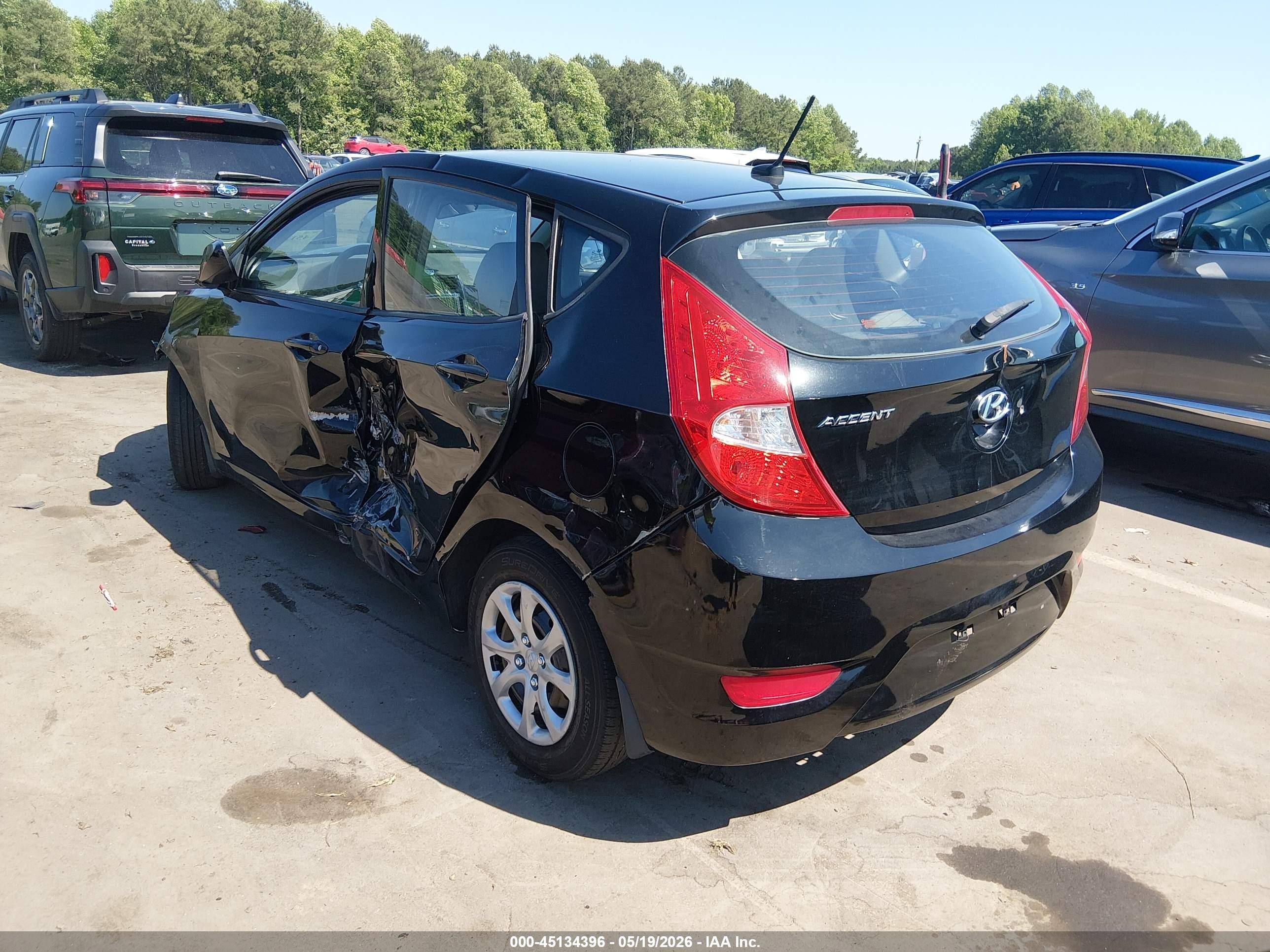 2012 Hyundai Accent Gs Black vin: KMHCT5AE3CU021137