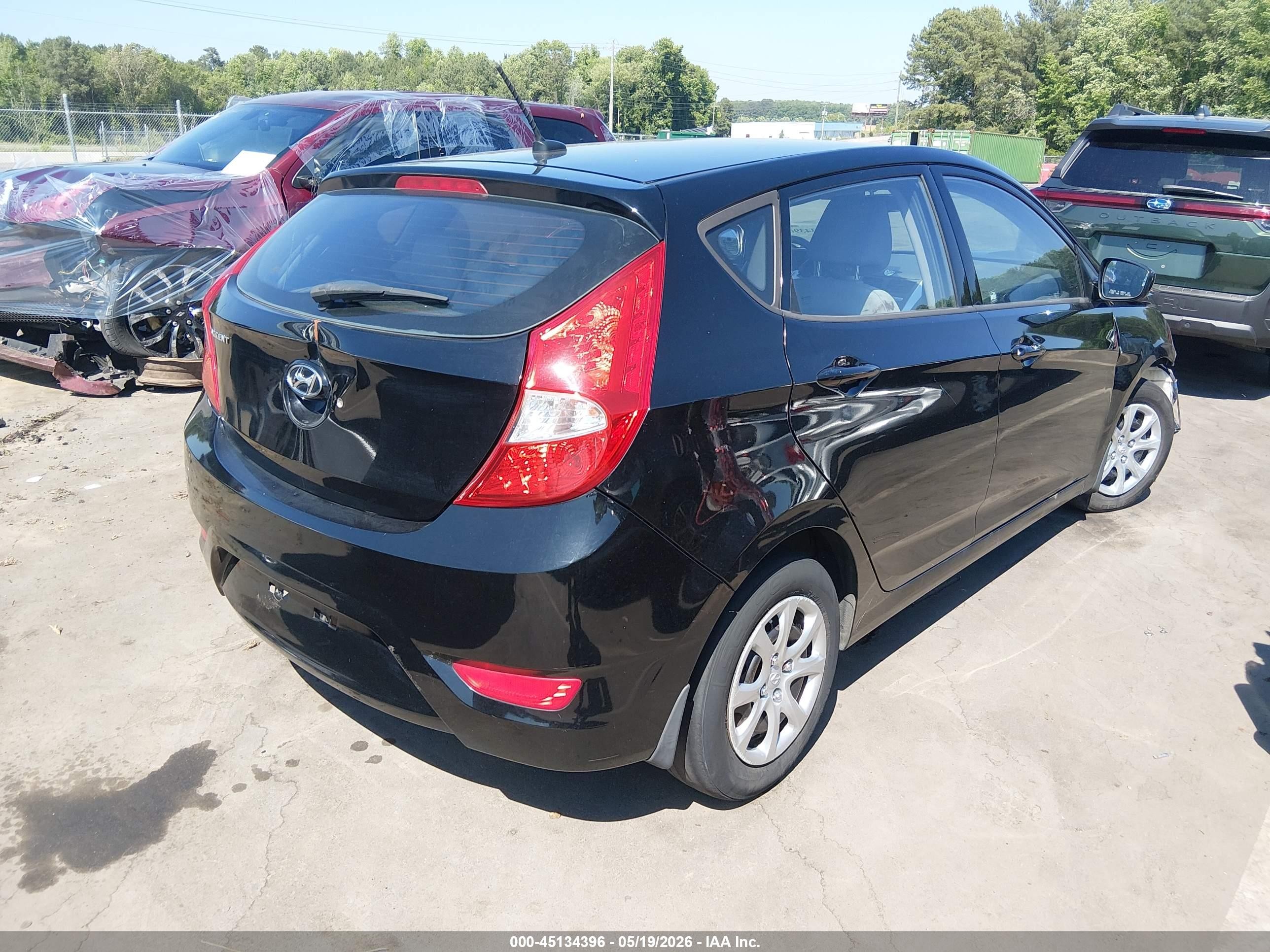2012 Hyundai Accent Gs Black vin: KMHCT5AE3CU021137